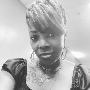 Meet your Posher, Nikki